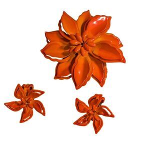 Flower Brooch Clip On Earrings Set Retro Flower power Jewelry  vtg Dahlia Daisy